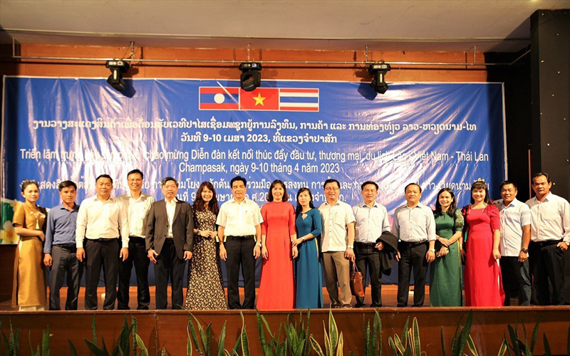 Làng nghề nước mắm Tam Thanh được chào đón tại Lào
